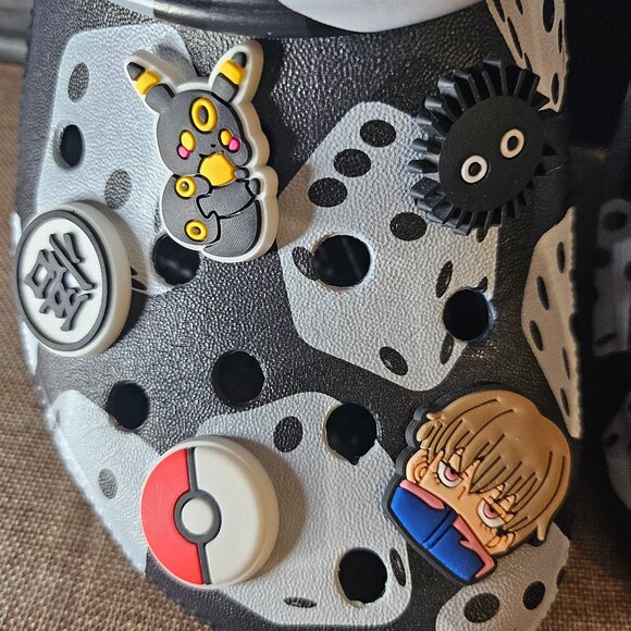 Crocs Classic Unisex Black White Dice Clogs With Pokemon Charms Size M5 W7 - Picture 11 of 11